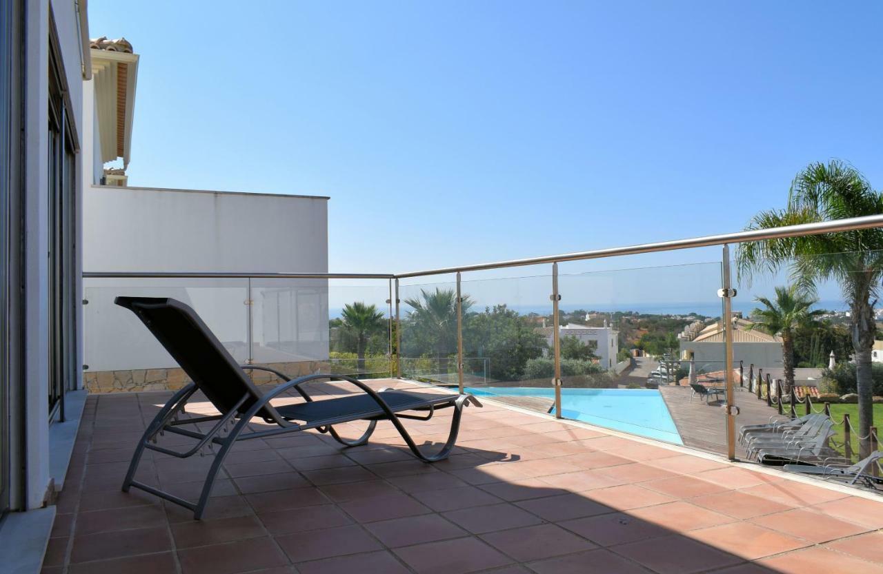 Luxury Villa อัลบูเฟรา ภายนอก รูปภาพ